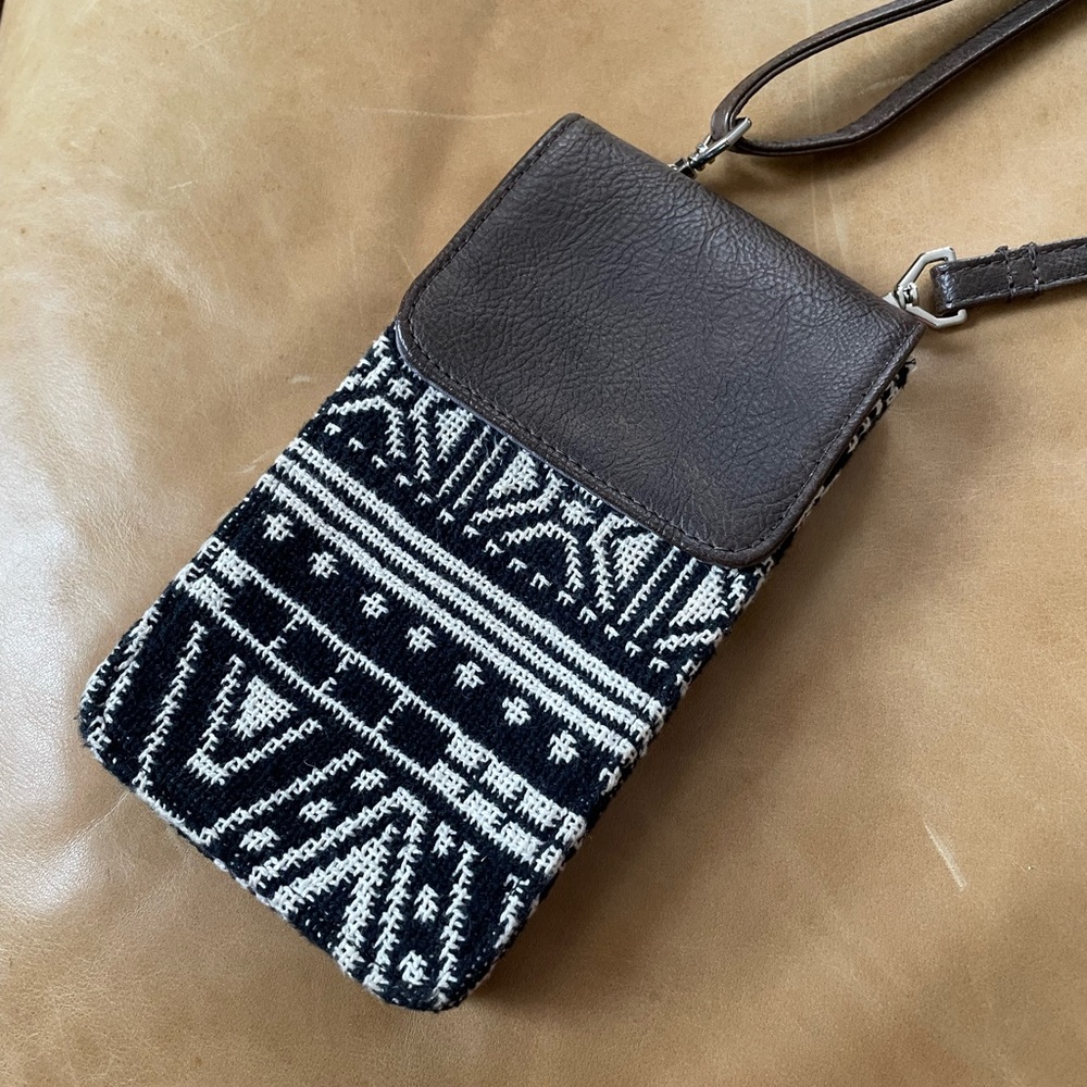 Thirty-one Crossbody purse.